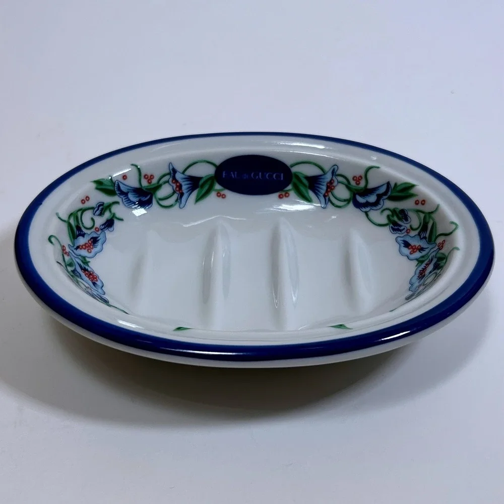 Vintage Eau de Gucci Woodmere China Porcelain Soap Dish Blue Floral Oval